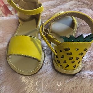 NWT Crewcuts jcrew Girls Pineapple🍍yellow sandals